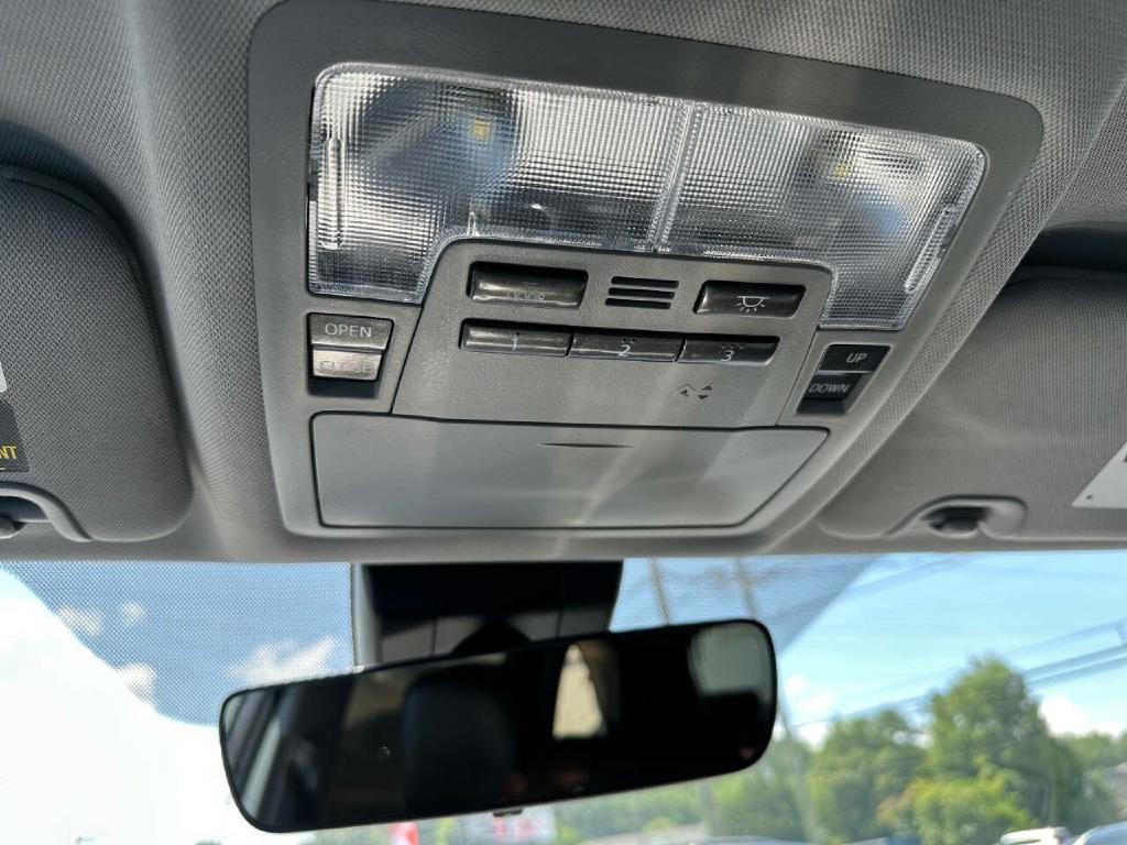 2018 Toyota Highlander Image 28