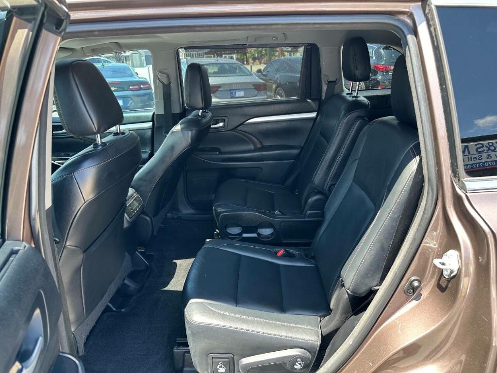 2018 Toyota Highlander Image 35