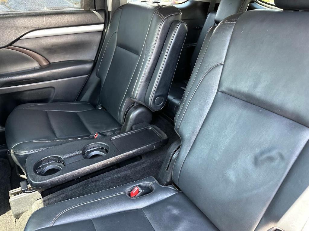 2018 Toyota Highlander Image 37