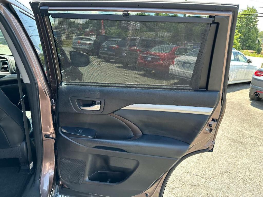 2018 Toyota Highlander Image 41
