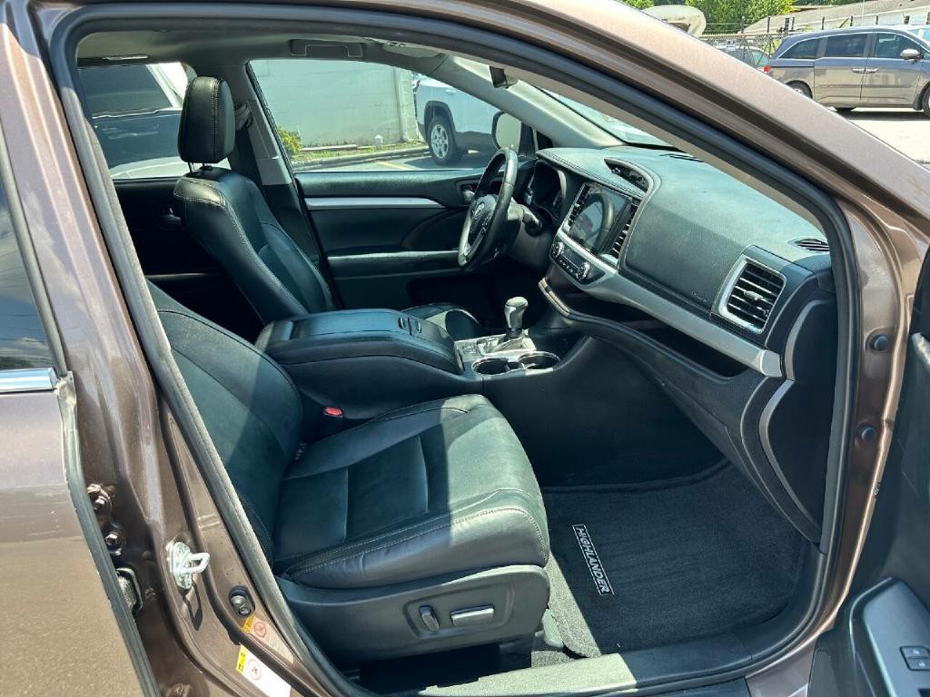 2018 Toyota Highlander Image 48