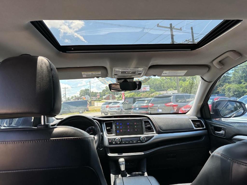 2018 Toyota Highlander Image 51