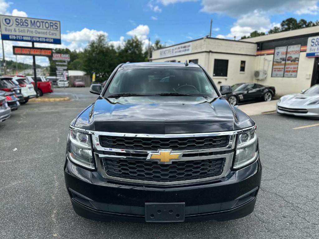 2015 Chevrolet Suburban Image 2
