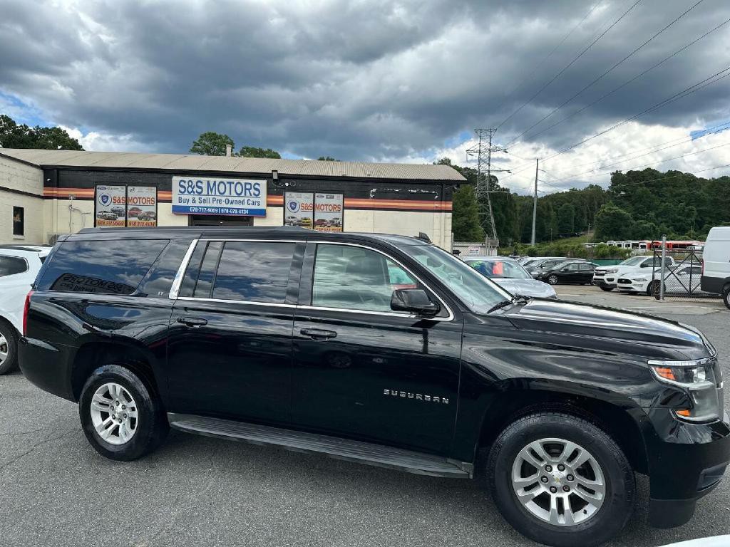 2015 Chevrolet Suburban Image 10