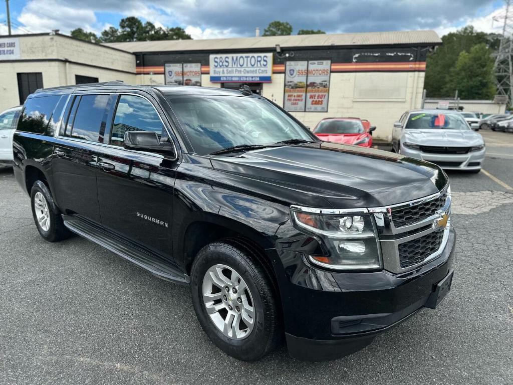 2015 Chevrolet Suburban Image 11