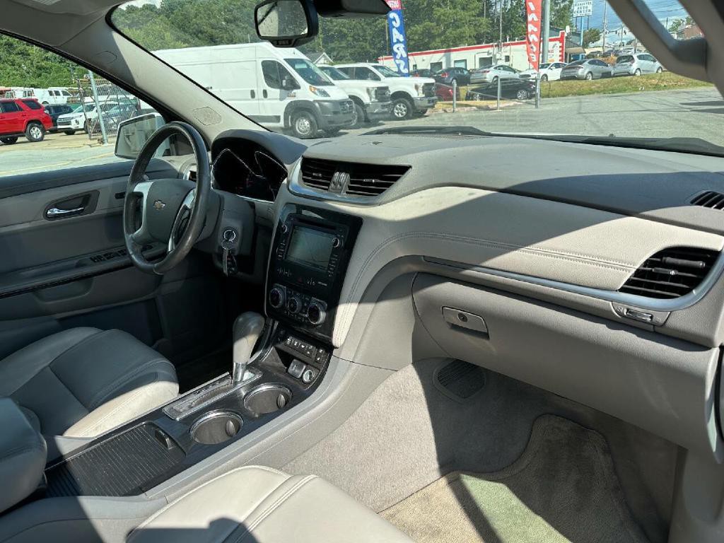 2017 Chevrolet Traverse Image 39