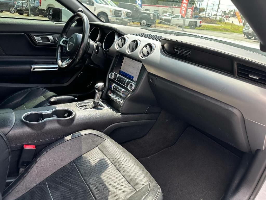 2020 Ford Mustang Image 31