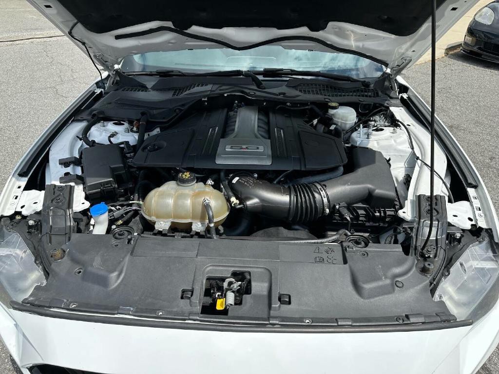2020 Ford Mustang Image 35