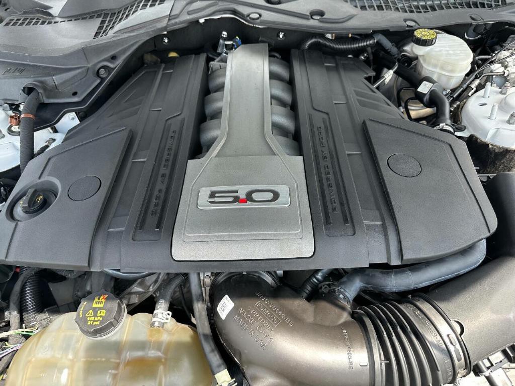 2020 Ford Mustang Image 36