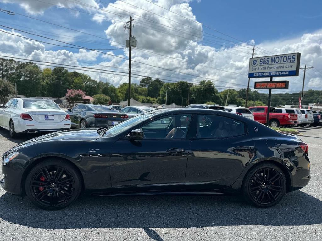 2022 Maserati Ghibli Image 3
