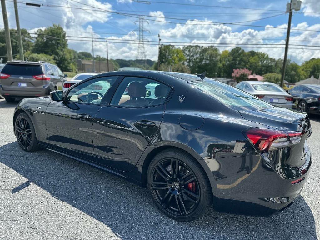 2022 Maserati Ghibli Image 4