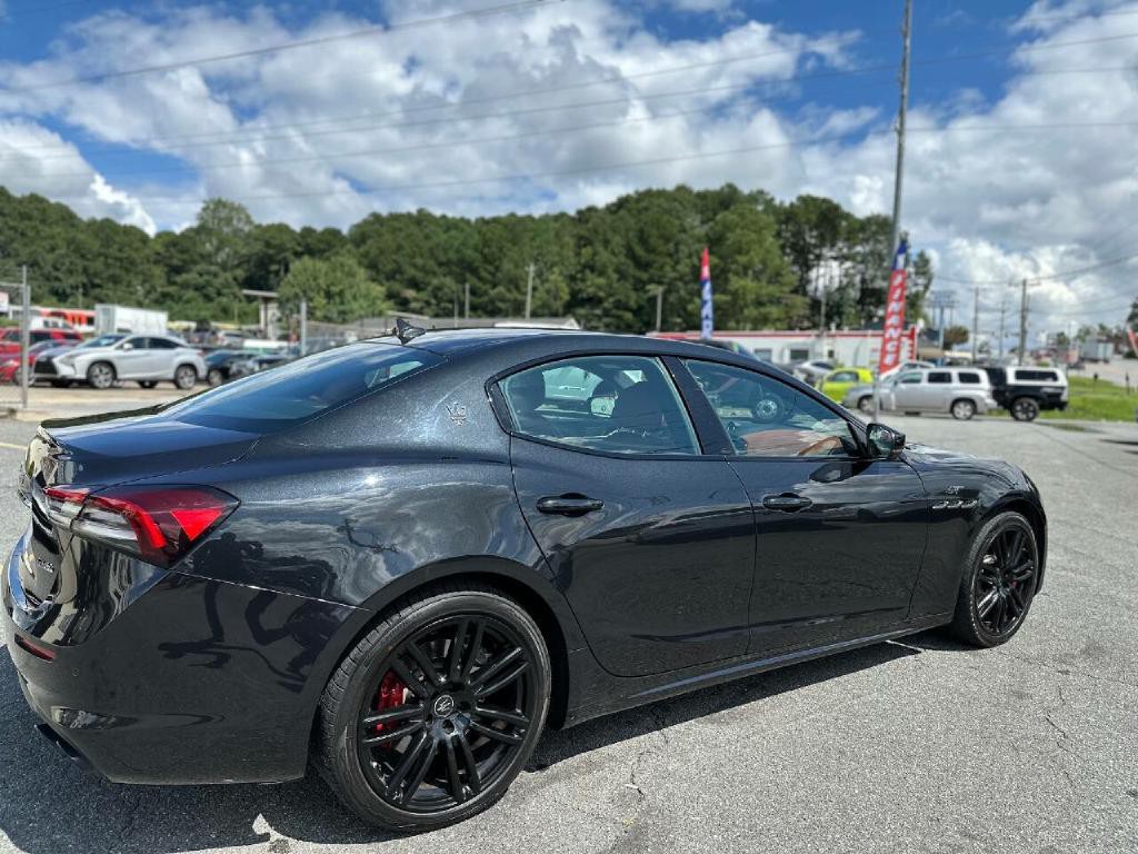2022 Maserati Ghibli Image 8