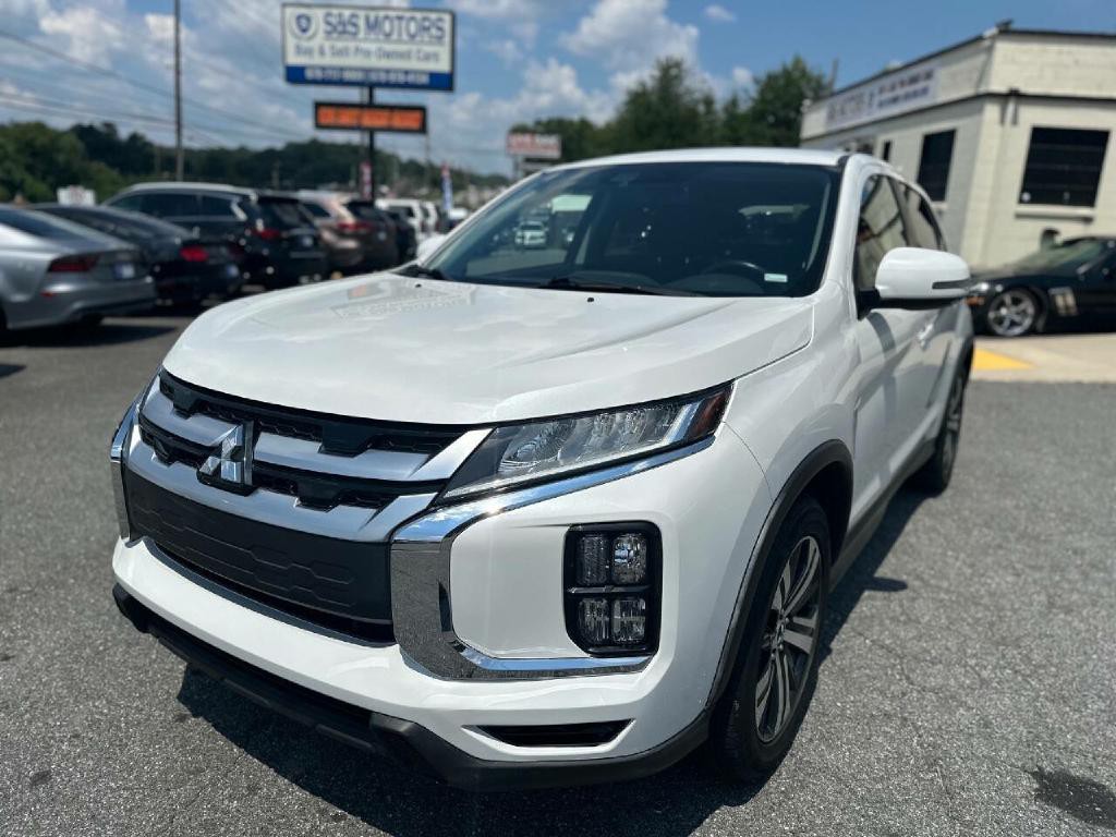 2021 Mitsubishi Outlander Image 1