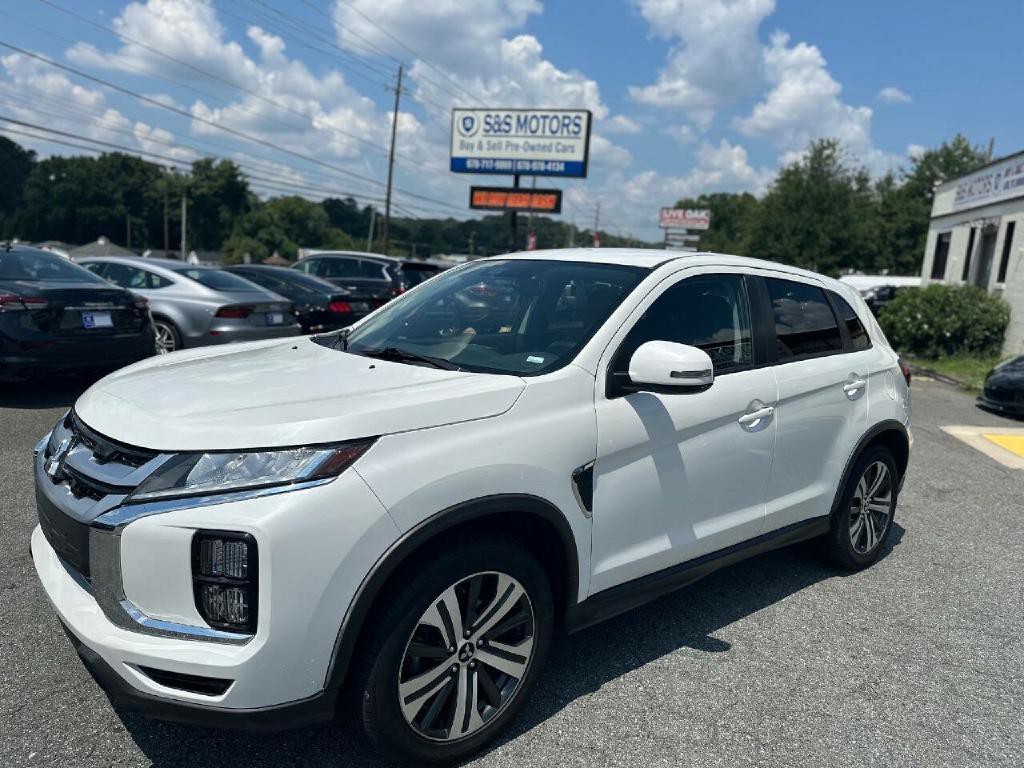 2021 Mitsubishi Outlander Image 2