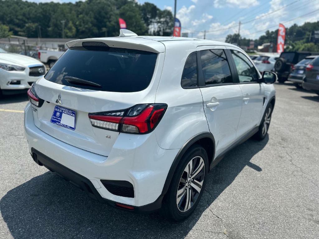 2021 Mitsubishi Outlander Image 6