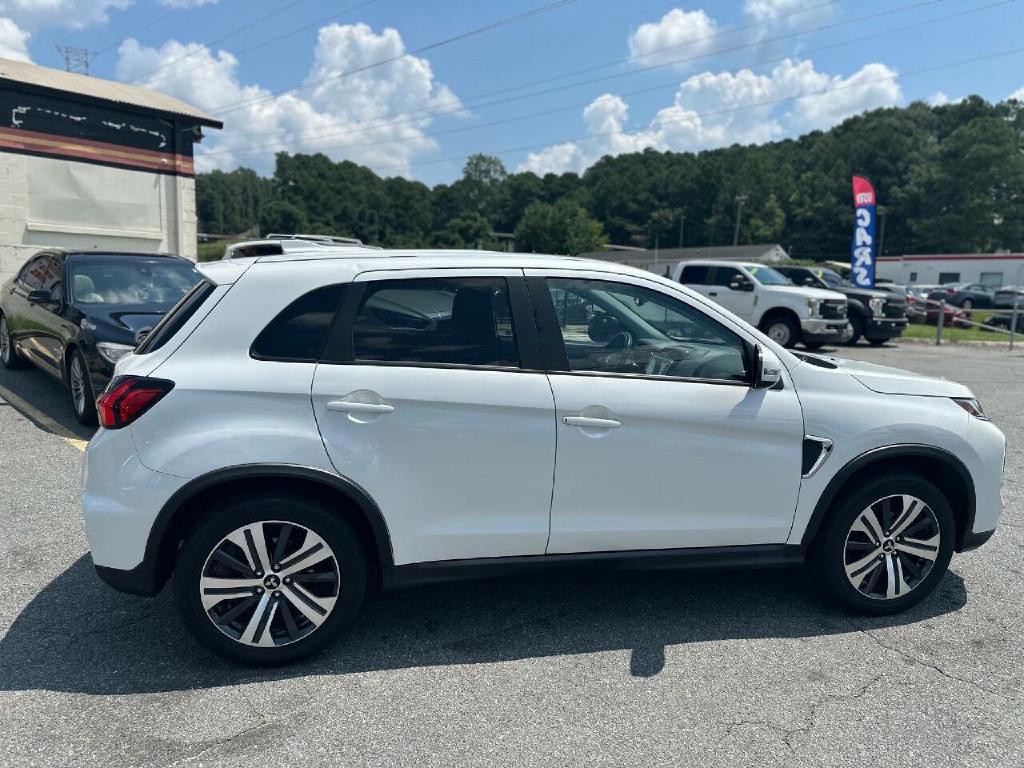 2021 Mitsubishi Outlander Image 7