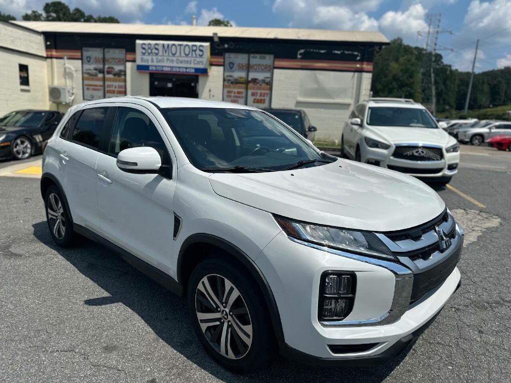 2021 Mitsubishi Outlander Image 9