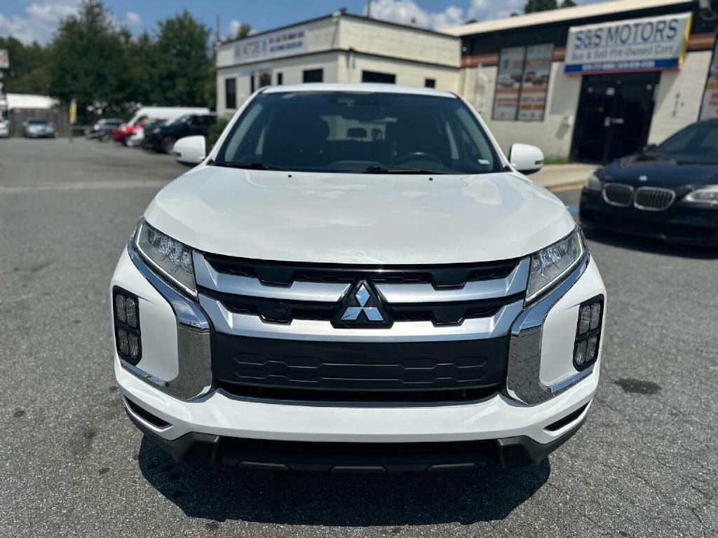 2021 Mitsubishi Outlander Image 10