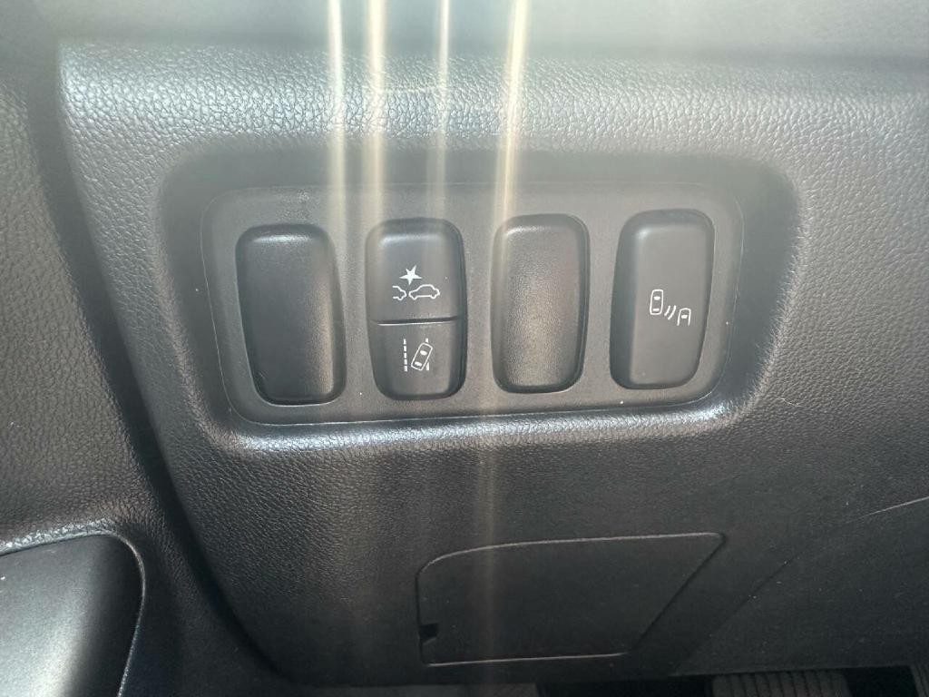2021 Mitsubishi Outlander Image 14