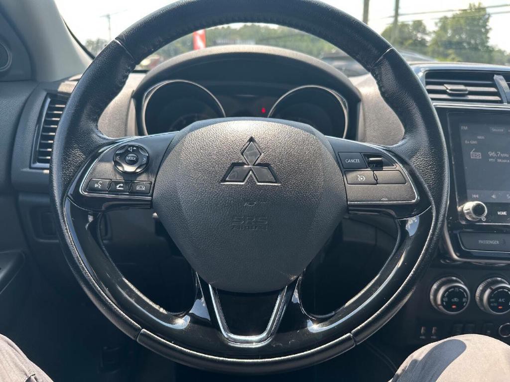 2021 Mitsubishi Outlander Image 15
