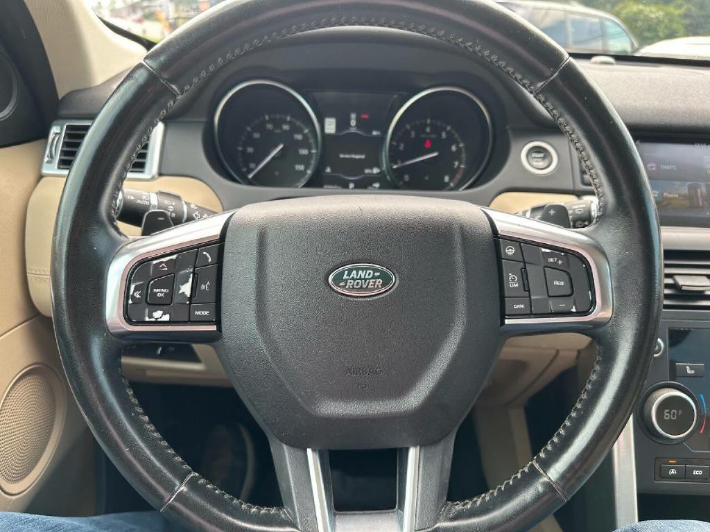 2017 Land Rover Discovery Sport Image 14