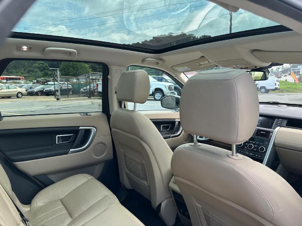 2017 Land Rover Discovery Sport Image 36