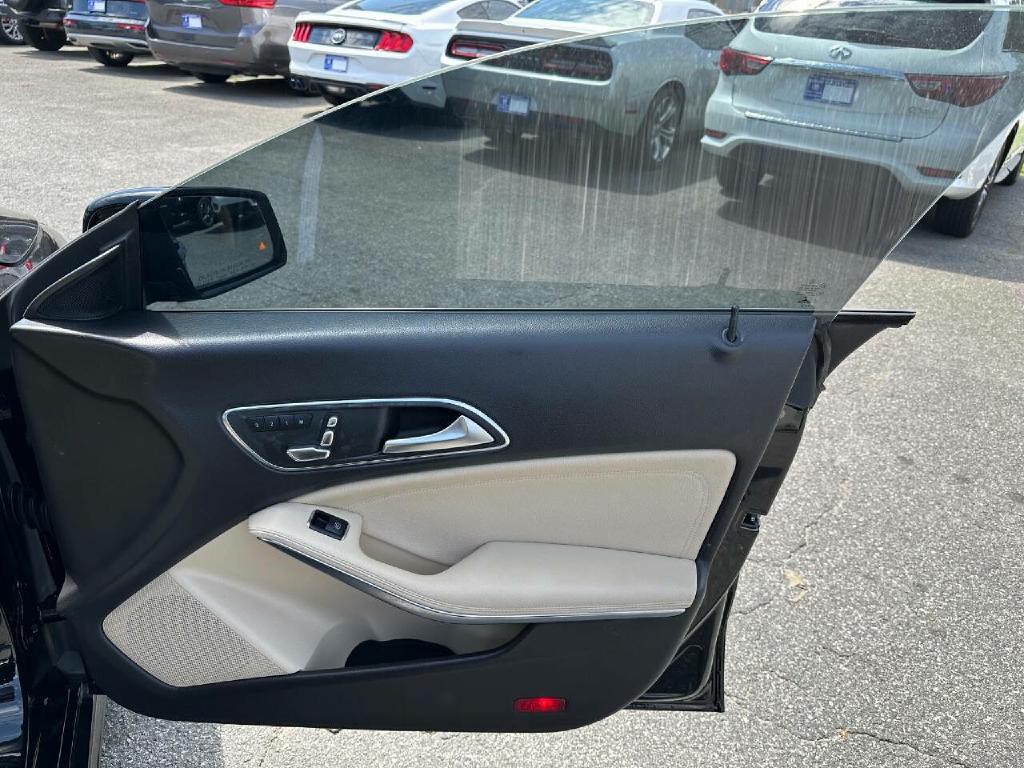 2018 Mercedes-Benz CLA-Class Image 33