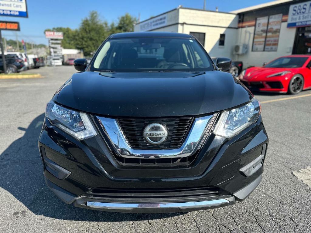 2020 Nissan Rogue Image 1