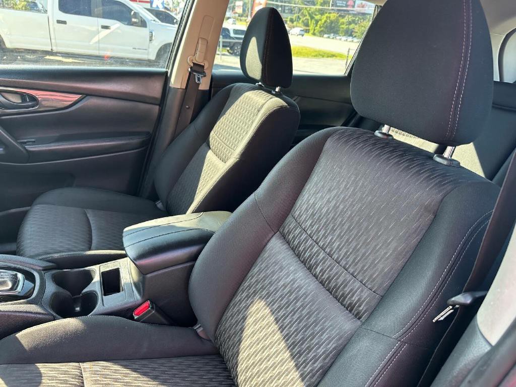2020 Nissan Rogue Image 27