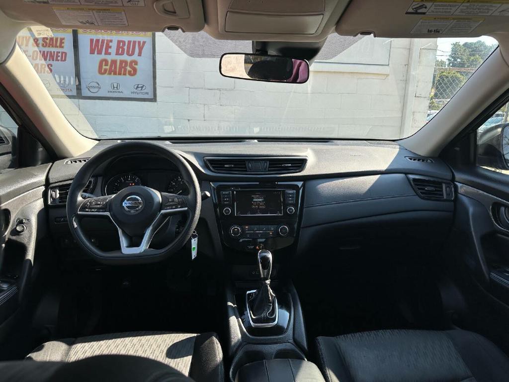 2020 Nissan Rogue Image 33