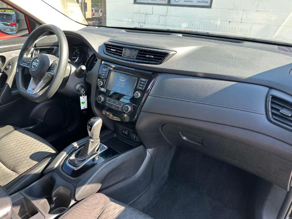 2020 Nissan Rogue Image 42