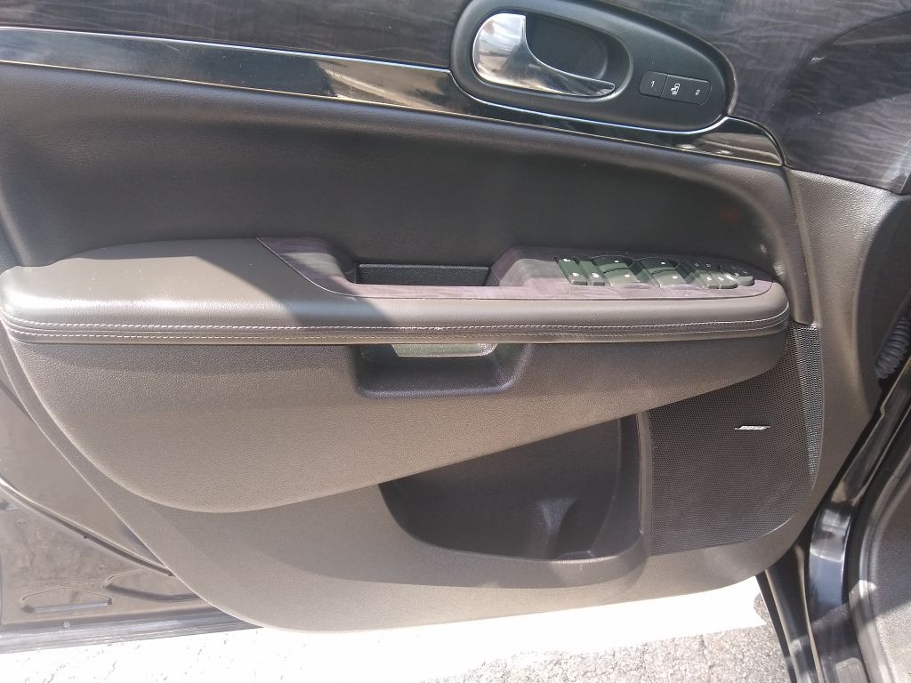 2017 Buick Enclave Image 6