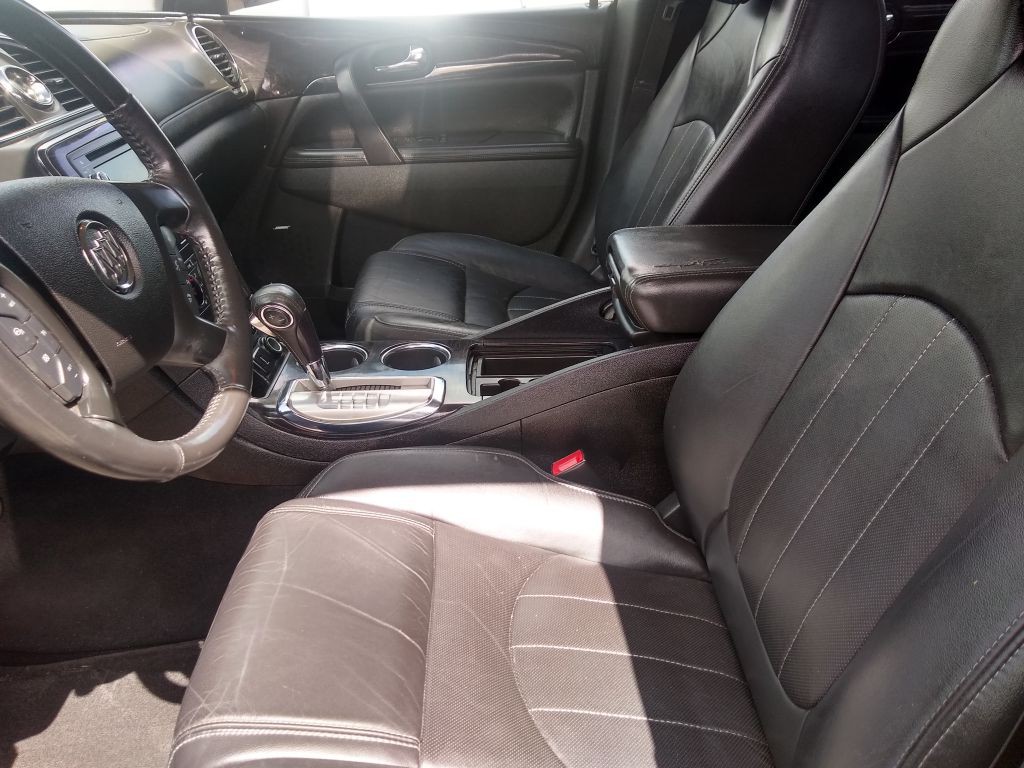 2017 Buick Enclave Image 7