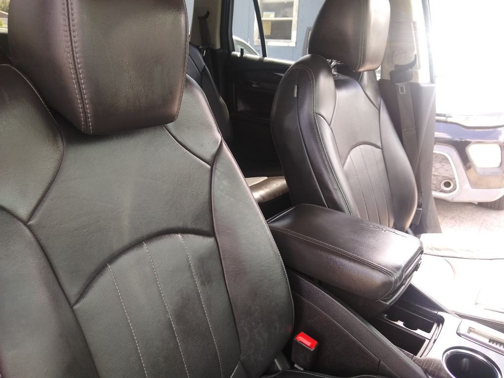 2017 Buick Enclave Image 25