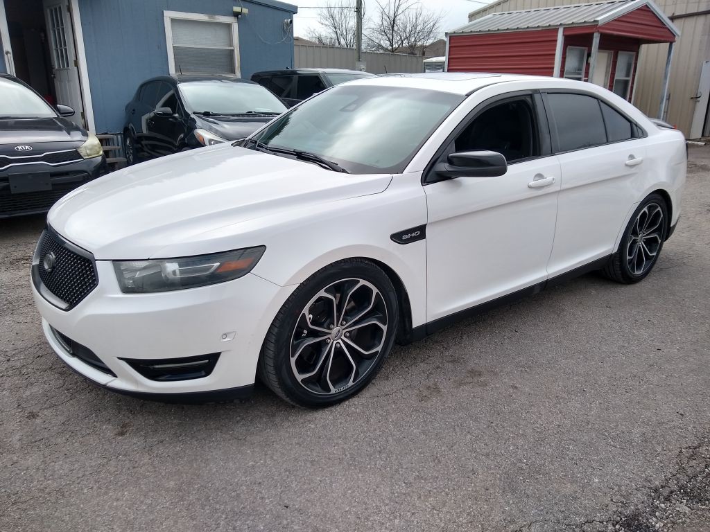 2013 Ford Taurus Image 1