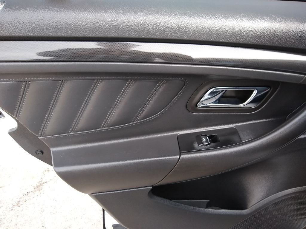 2013 Ford Taurus Image 11