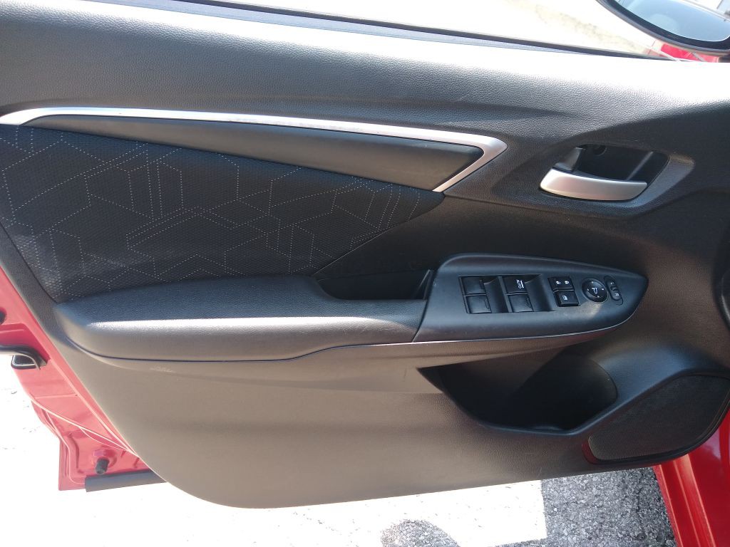 2016 Honda Fit Image 8