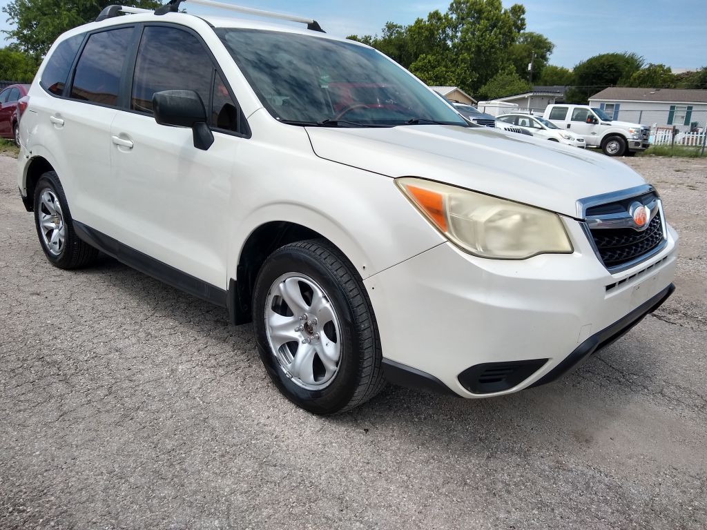 2014 Subaru Forester Image 2