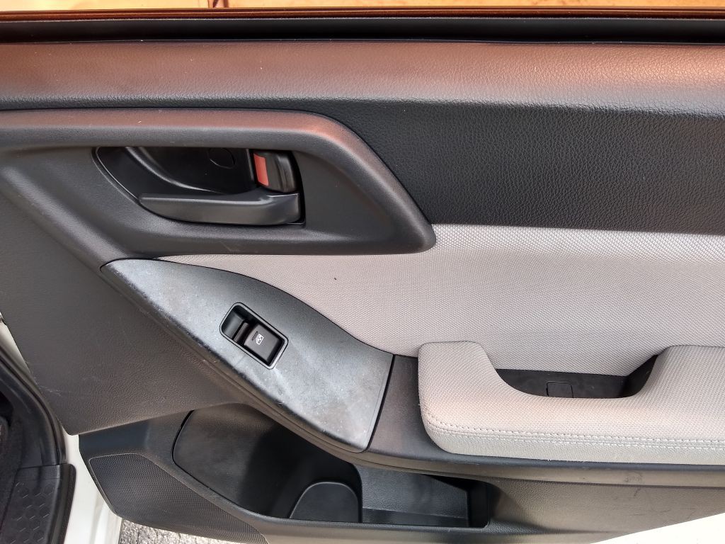 2014 Subaru Forester Image 17