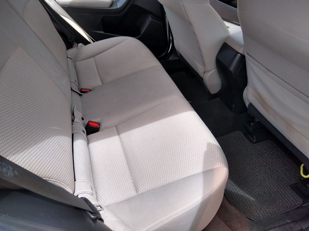 2014 Subaru Forester Image 24