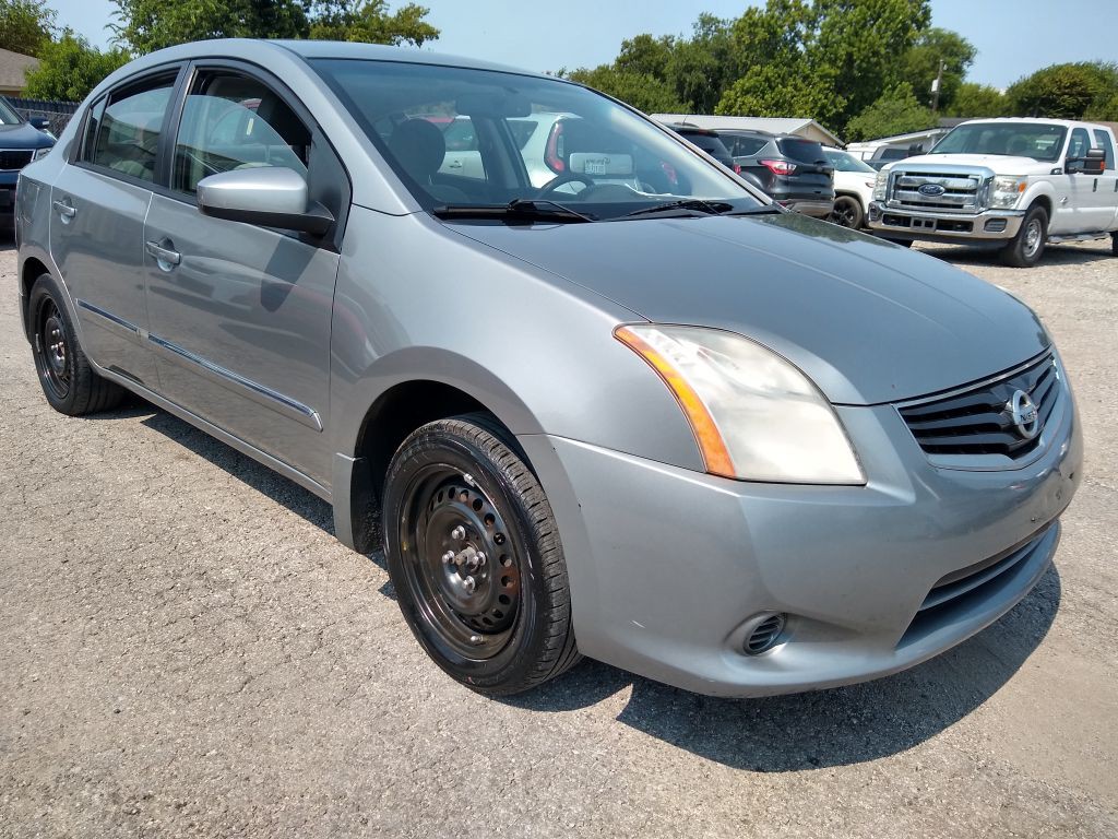 2011 Nissan Sentra Image 2