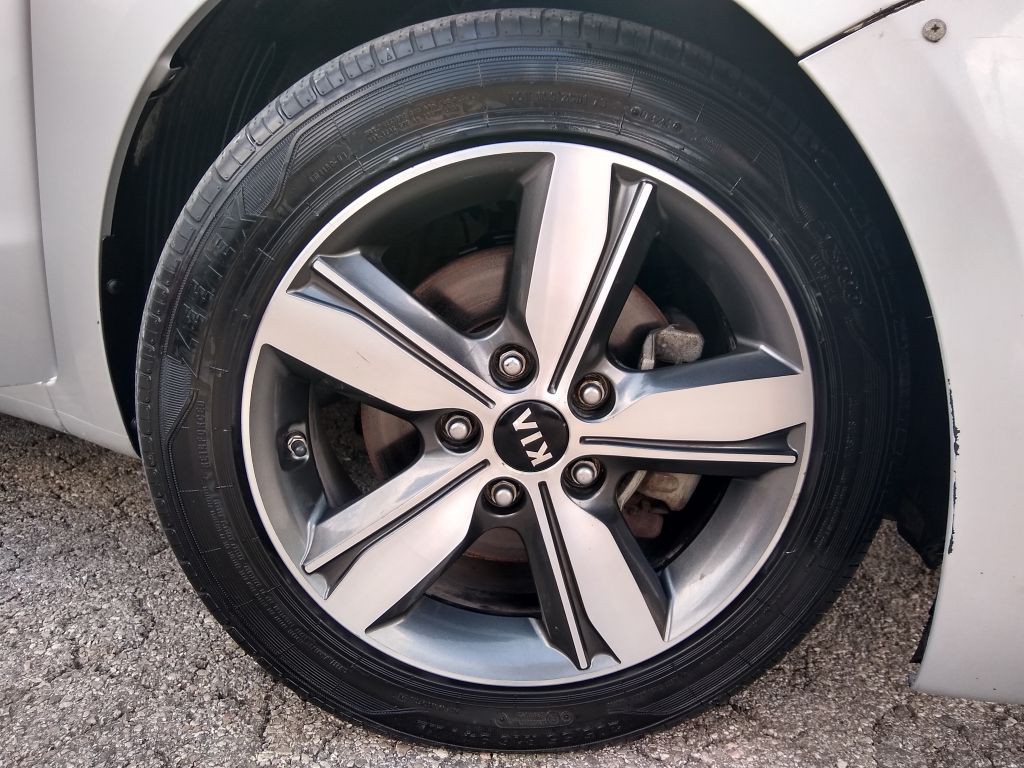 2018 Kia Forte Image 21