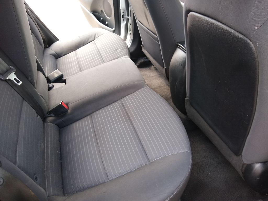 2018 Kia Forte Image 27