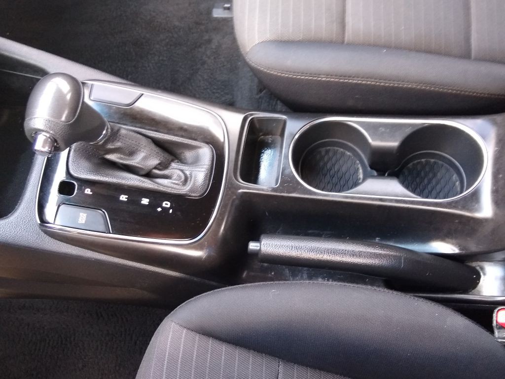 2018 Kia Forte Image 34