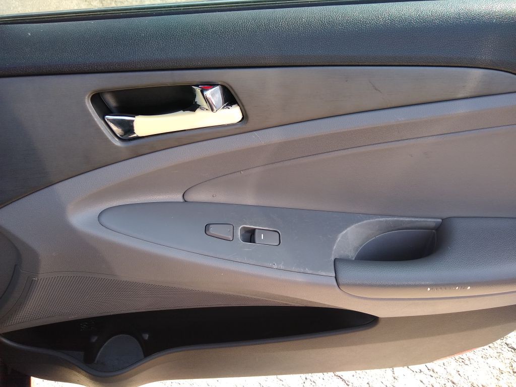 2011 Hyundai Sonata Image 13