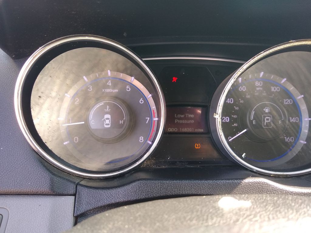2011 Hyundai Sonata Image 33