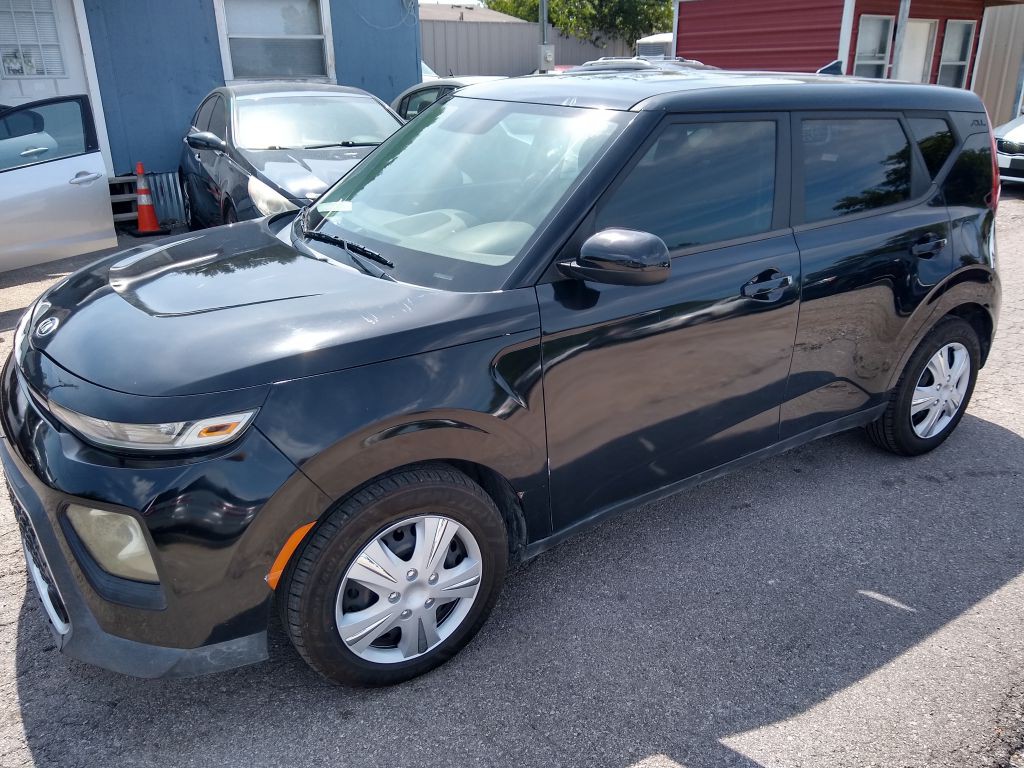 2021 Kia Soul Image 1