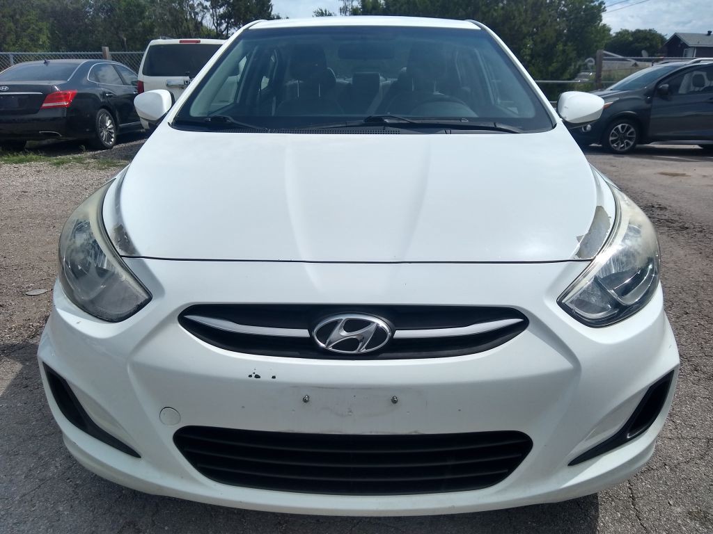 2016 Hyundai Accent Image 5