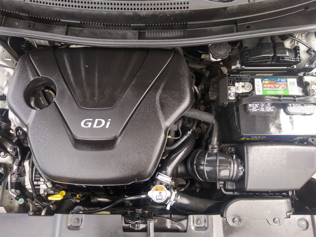 2016 Hyundai Accent Image 36