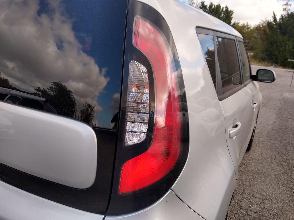 2017 Kia Soul Image 9